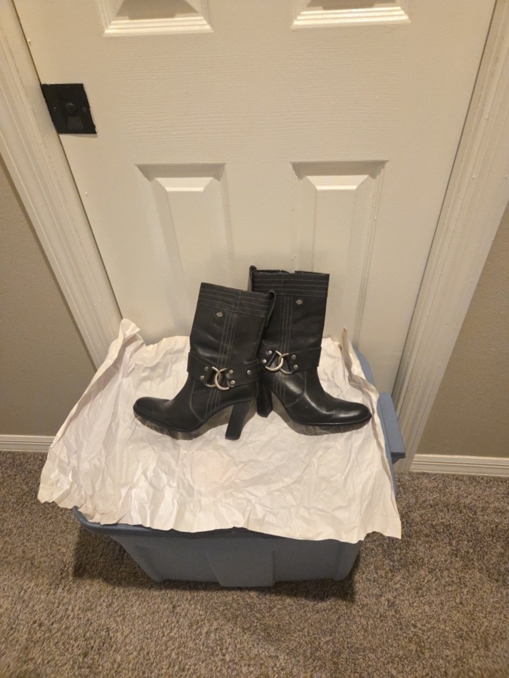Harley-Davidson Black Leather Mid-Calf Heeled Boots with Buckle